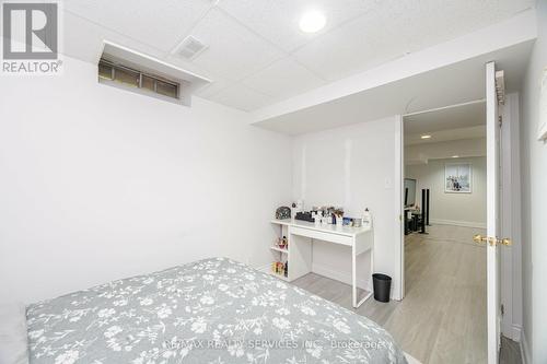 17 Macdougall Drive, Brampton, ON - Indoor Photo Showing Bedroom