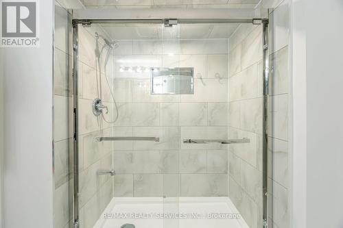 17 Macdougall Drive, Brampton, ON - Indoor Photo Showing Bathroom