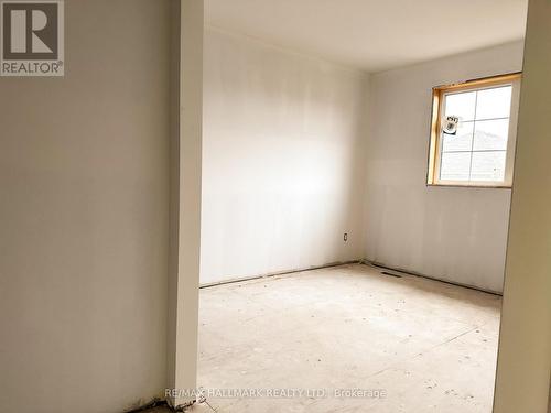 18 Veterans Road, Otonabee-South Monaghan, ON - Indoor Photo Showing Other Room