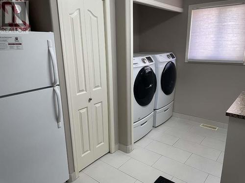 2330 Butt Road Unit# 329, West Kelowna, BC - Indoor Photo Showing Laundry Room