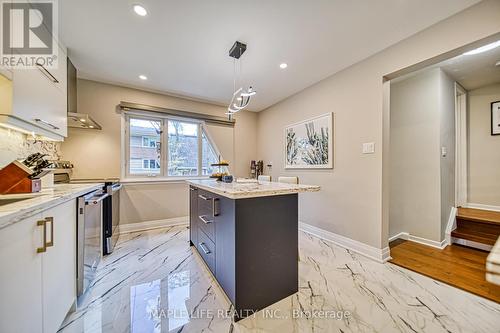 83 Flaming Rose Way, Toronto, ON - Indoor Photo Showing Kitchen With Upgraded Kitchen