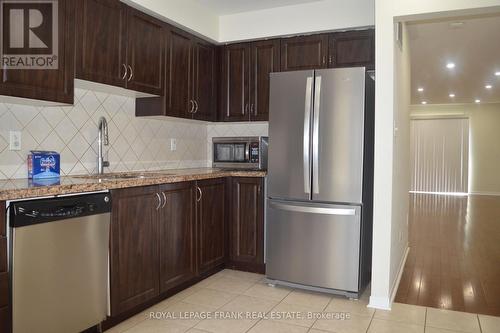 6 - 2780 Eglinton Avenue E, Toronto (Eglinton East), ON - Indoor Photo Showing Kitchen With Stainless Steel Kitchen