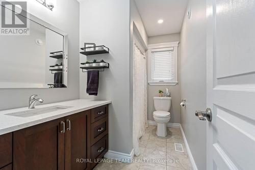 33 Christie Lane, North Dundas, ON - Indoor Photo Showing Bathroom