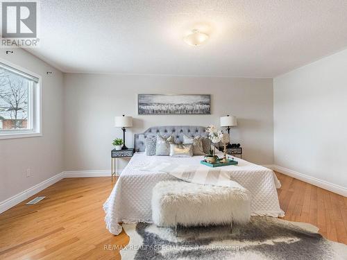 4 Longueuil Place, Whitby, ON - Indoor Photo Showing Bedroom