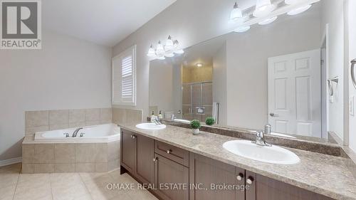 218 Bonnieglen Farm Boulevard, Caledon, ON - Indoor Photo Showing Bathroom