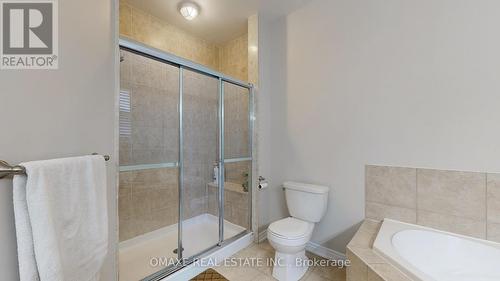 218 Bonnieglen Farm Boulevard, Caledon, ON - Indoor Photo Showing Bathroom