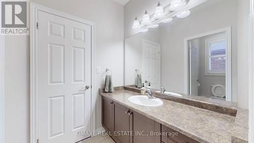 218 Bonnieglen Farm Boulevard, Caledon, ON - Indoor Photo Showing Bathroom