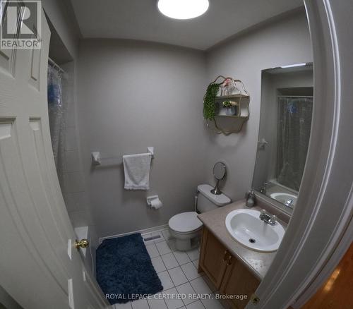 4490 Victory Court, Burlington, ON - Indoor Photo Showing Bathroom