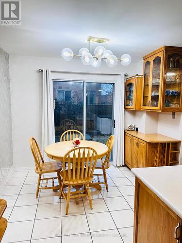 4490 Victory Court, Burlington, ON - Indoor Photo Showing Dining Room