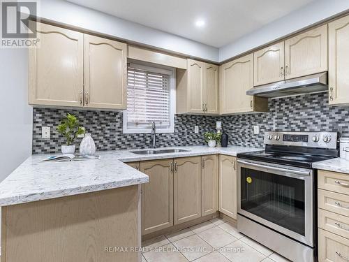 109 Woodhaven Drive, Brampton, ON - Indoor Photo Showing Kitchen With Double Sink