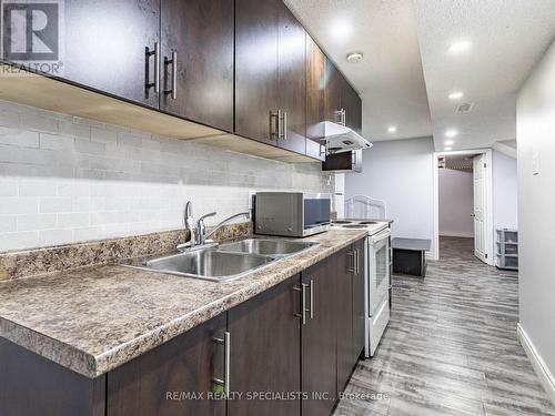 109 Woodhaven Drive, Brampton, ON - Indoor Photo Showing Kitchen With Double Sink