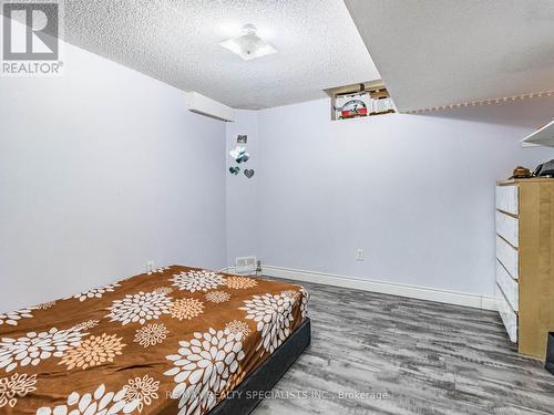 109 Woodhaven Drive, Brampton, ON - Indoor Photo Showing Bedroom