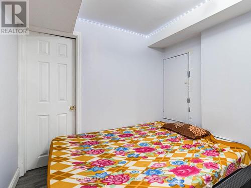 109 Woodhaven Drive, Brampton, ON - Indoor Photo Showing Bedroom