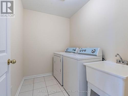 25 Commodore Drive, Brampton, ON - Indoor Photo Showing Laundry Room