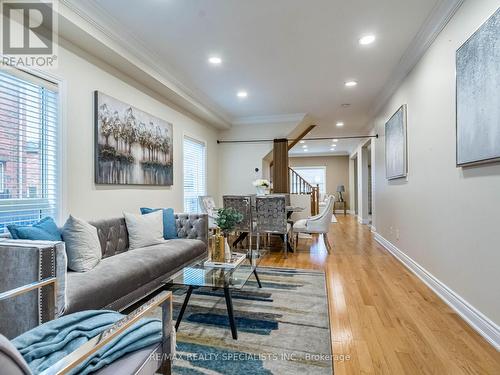 25 Commodore Drive, Brampton, ON - Indoor Photo Showing Living Room