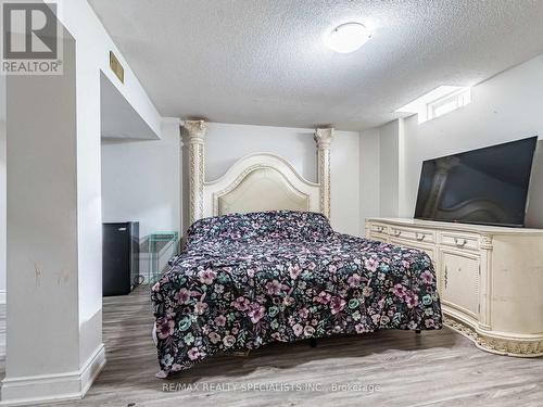 11 Stillman Drive, Brampton, ON - Indoor Photo Showing Bedroom