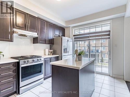 119 Fruitvale Circle, Brampton, ON - Indoor Photo Showing Kitchen With Stainless Steel Kitchen With Upgraded Kitchen