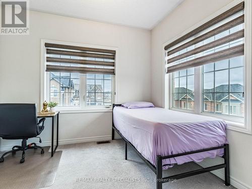 119 Fruitvale Circle, Brampton, ON - Indoor Photo Showing Bedroom