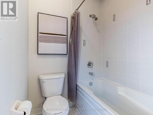 119 Fruitvale Circle, Brampton, ON - Indoor Photo Showing Bathroom