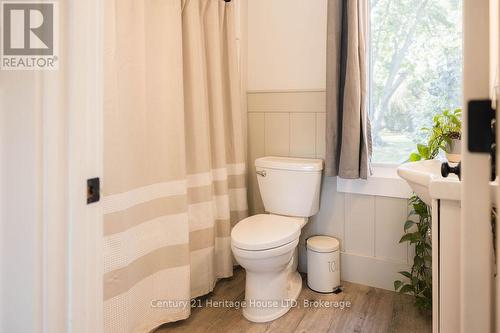 241 First Avenue, Welland (767 - N. Welland), ON - Indoor Photo Showing Bathroom