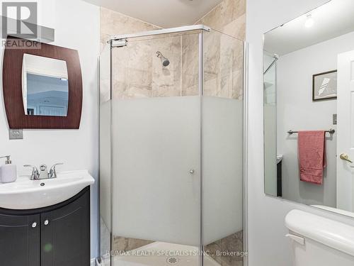 90 Begonia Crescent, Brampton, ON - Indoor Photo Showing Bathroom