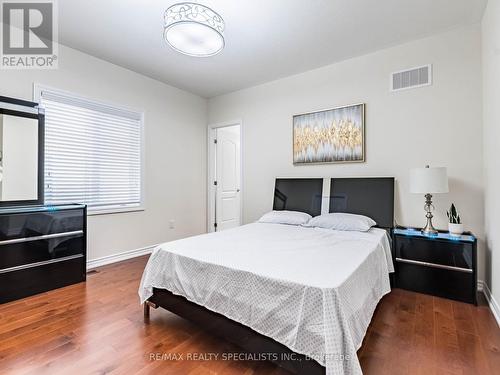 18 Yarmouth Street, Brampton, ON - Indoor Photo Showing Bedroom