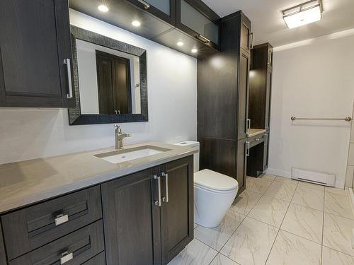 Salle de bains - 2B-8480 Rue St-Charles, Brossard, QC - Indoor Photo Showing Bathroom