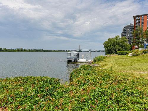 ExtÃ©rieur - 2B-8480 Rue St-Charles, Brossard, QC - Outdoor With Body Of Water With View