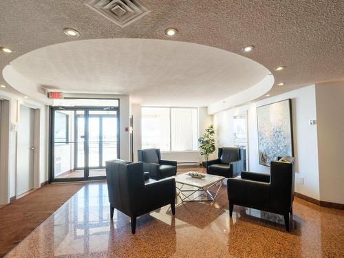 Hall d'entrÃ©e - 2B-8480 Rue St-Charles, Brossard, QC - Indoor Photo Showing Living Room