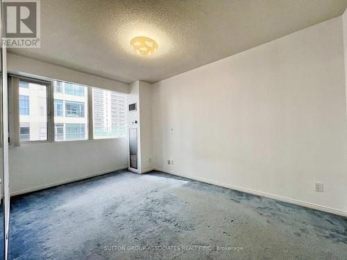 406 - 555 Yonge Street, Toronto, ON - Indoor Photo Showing Other Room