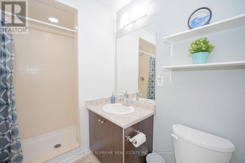 10 Banas Way, Brampton, ON - Indoor Photo Showing Bathroom