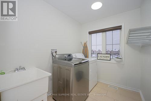 10 Banas Way, Brampton, ON - Indoor Photo Showing Laundry Room