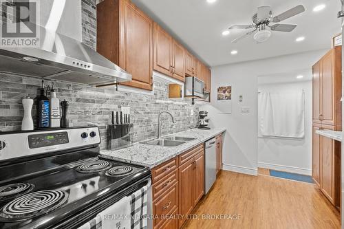 148 Dover Road, Welland (773 - Lincoln/Crowland), ON - Indoor Photo Showing Kitchen With Double Sink