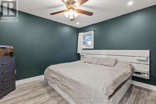 148 Dover Road, Welland (773 - Lincoln/Crowland), ON - Indoor Photo Showing Bedroom