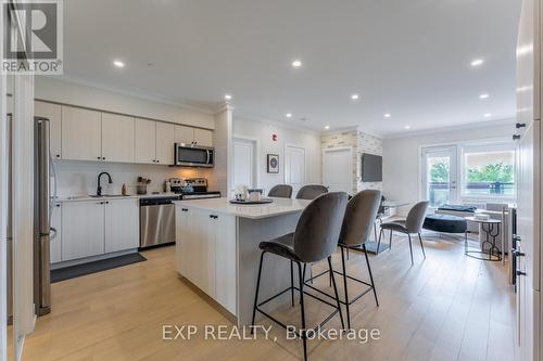 202 - 310 Broadway Avenue, Orangeville, ON - Indoor Photo Showing Kitchen With Stainless Steel Kitchen With Upgraded Kitchen