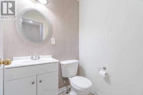 454 Collis Court, Milton, ON - Indoor Photo Showing Bathroom