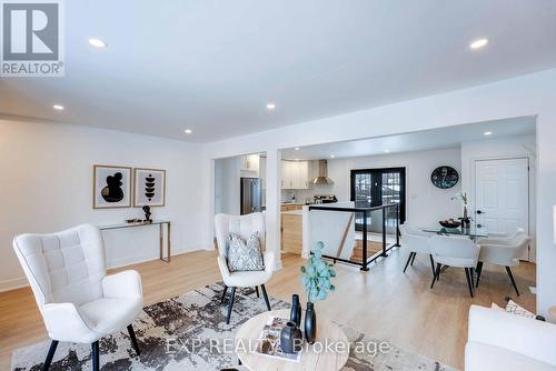 6133 Collins Drive, Niagara Falls (217 - Arad/Fallsview), ON - Indoor Photo Showing Living Room