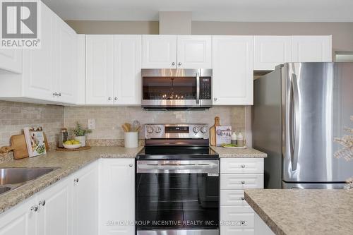 47 Little Ryan'S Way, Bracebridge, ON - Indoor Photo Showing Kitchen With Stainless Steel Kitchen