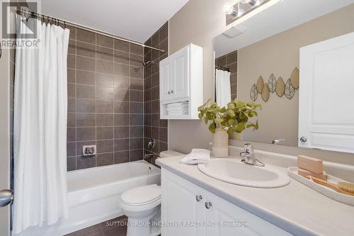 47 Little Ryan'S Way, Bracebridge, ON - Indoor Photo Showing Bathroom