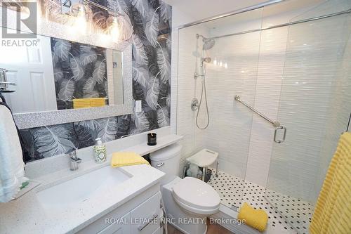 504 - 264 Grantham Avenue, St. Catharines (444 - Carlton/Bunting), ON - Indoor Photo Showing Bathroom