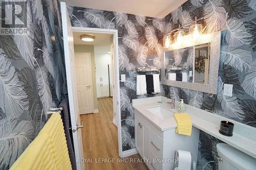 504 - 264 Grantham Avenue, St. Catharines (444 - Carlton/Bunting), ON - Indoor Photo Showing Bathroom