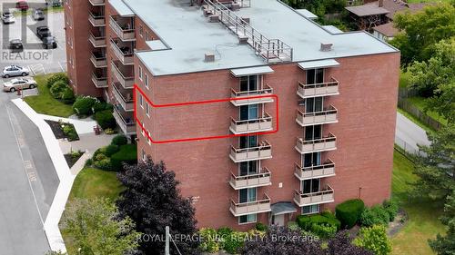 504 - 264 Grantham Avenue, St. Catharines (444 - Carlton/Bunting), ON - Outdoor