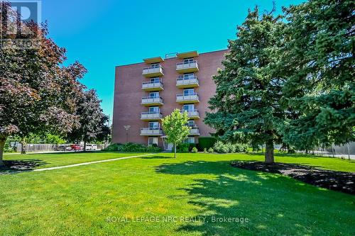 504 - 264 Grantham Avenue, St. Catharines (444 - Carlton/Bunting), ON - Outdoor