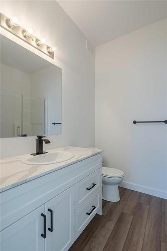 6 Cardinal Way, Landmark, MB - Indoor Photo Showing Bathroom