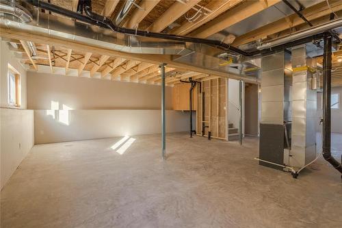 6 Cardinal Way, Landmark, MB - Indoor Photo Showing Basement