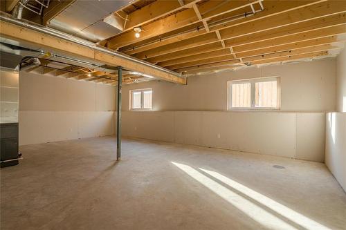 6 Cardinal Way, Landmark, MB - Indoor Photo Showing Basement