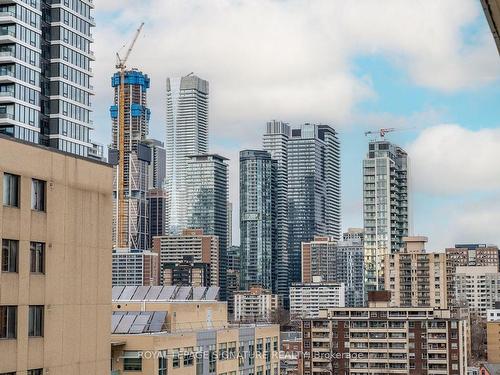 1304-308 Jarvis St, Toronto, ON - Outdoor With Facade