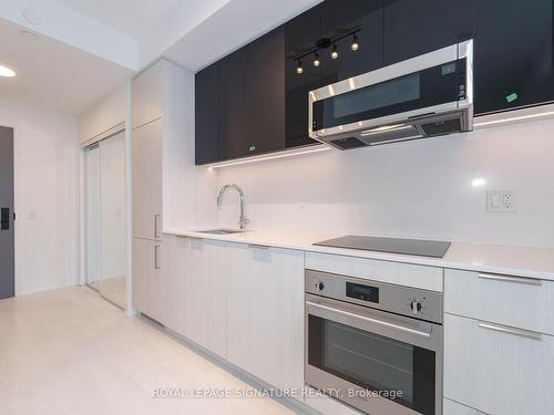 1304-308 Jarvis St, Toronto, ON - Indoor Photo Showing Kitchen