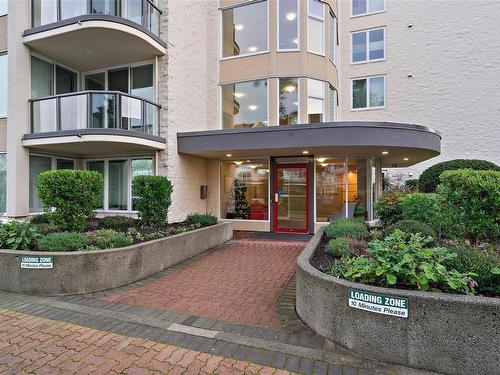 5B-9851 Second St, Sidney, BC - Outdoor With Balcony With Facade