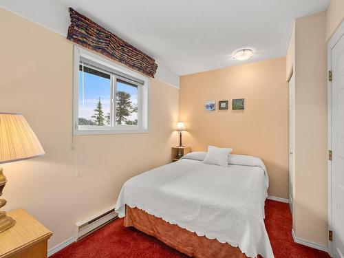 3-687 Castle Crag Cres, Courtenay, BC - Indoor Photo Showing Bedroom